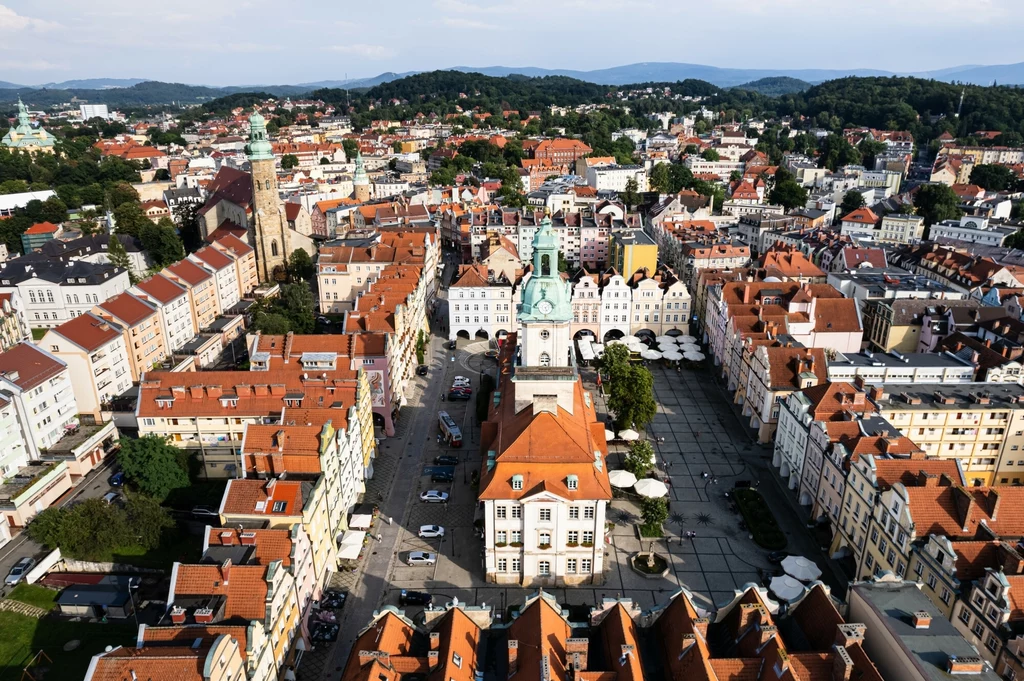 Widok z lotu ptaka na Jelenią Górę