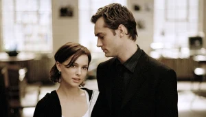 Natalie Portman i Jude Law w filmie "Bliżej"