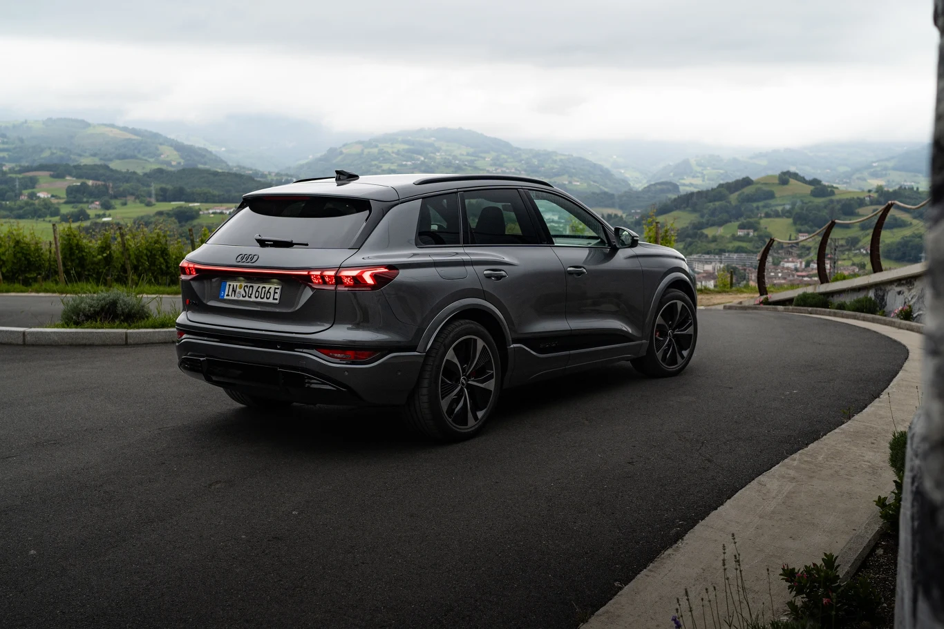 Audi SQ6 e-tron