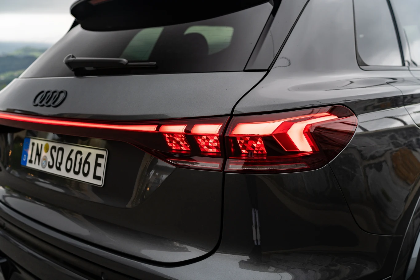 Audi SQ6 e-tron