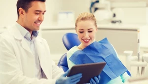 Ile kosztuje wizyta u dentysty? Niestety ceny w gabinetach stomatologicznych rosną szybciej niż inflacja, dlatego zdrowy i ładny uśmiech to dziś ogromny wydatek.