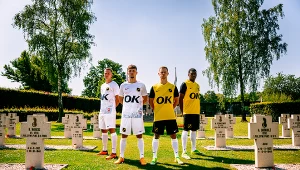 Niezwykłe koszulki NAC Breda / © Picture: Gig.nl