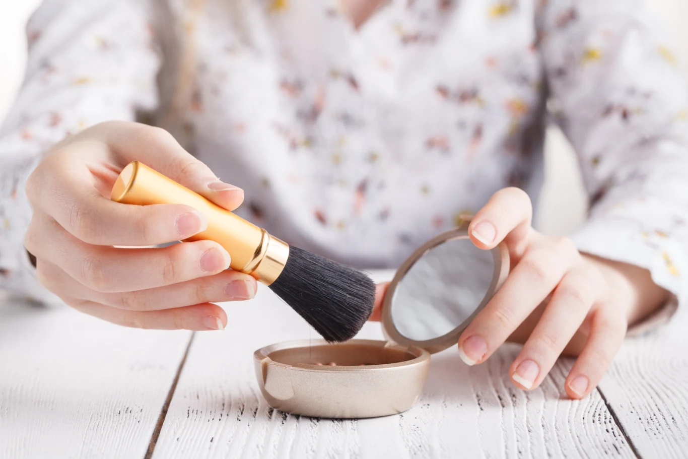 Mamy do wyboru kilku formuł kosmetyków brązujących