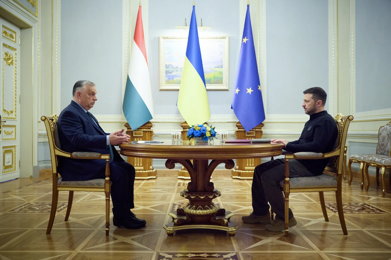 Ukraina. Viktor Orban i Wołodymyr Zełenski Ukraina. Viktor Orban i Wołodymyr Zełenski