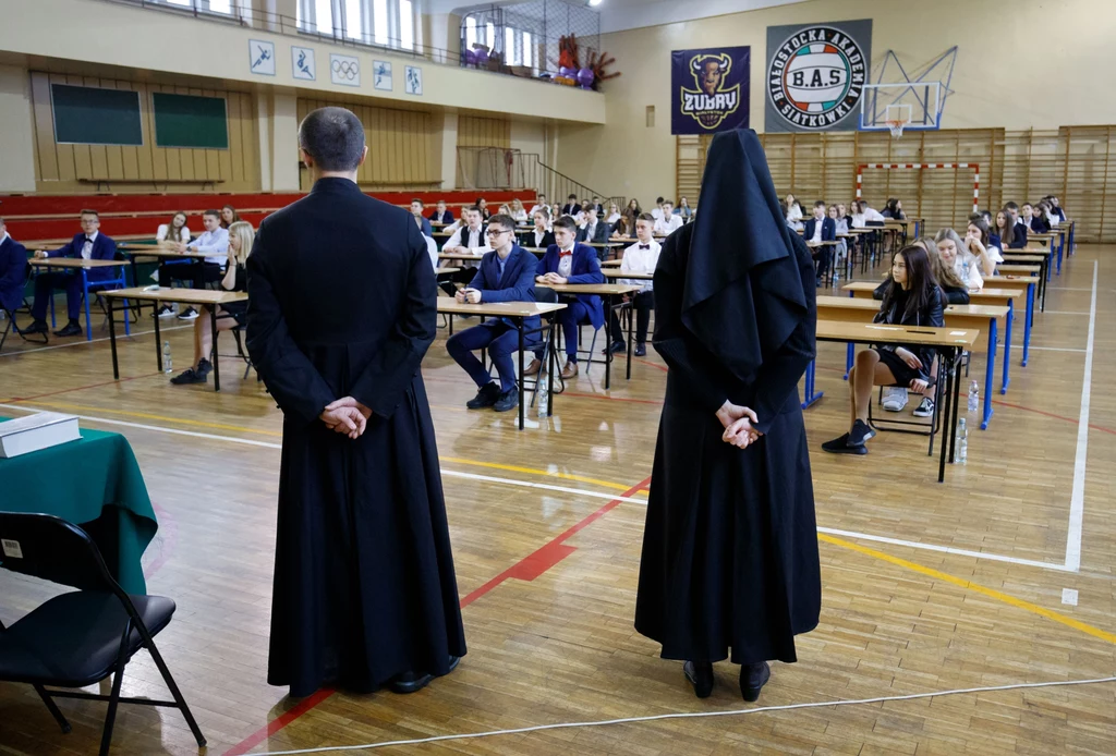 Religia w szkołach. Jedna lekcja zamiast dwóch. Kogo zwolnią dyrektorzy? Religia w szkołach. Jedna lekcja zamiast dwóch. Kogo zwolnią dyrektorzy?