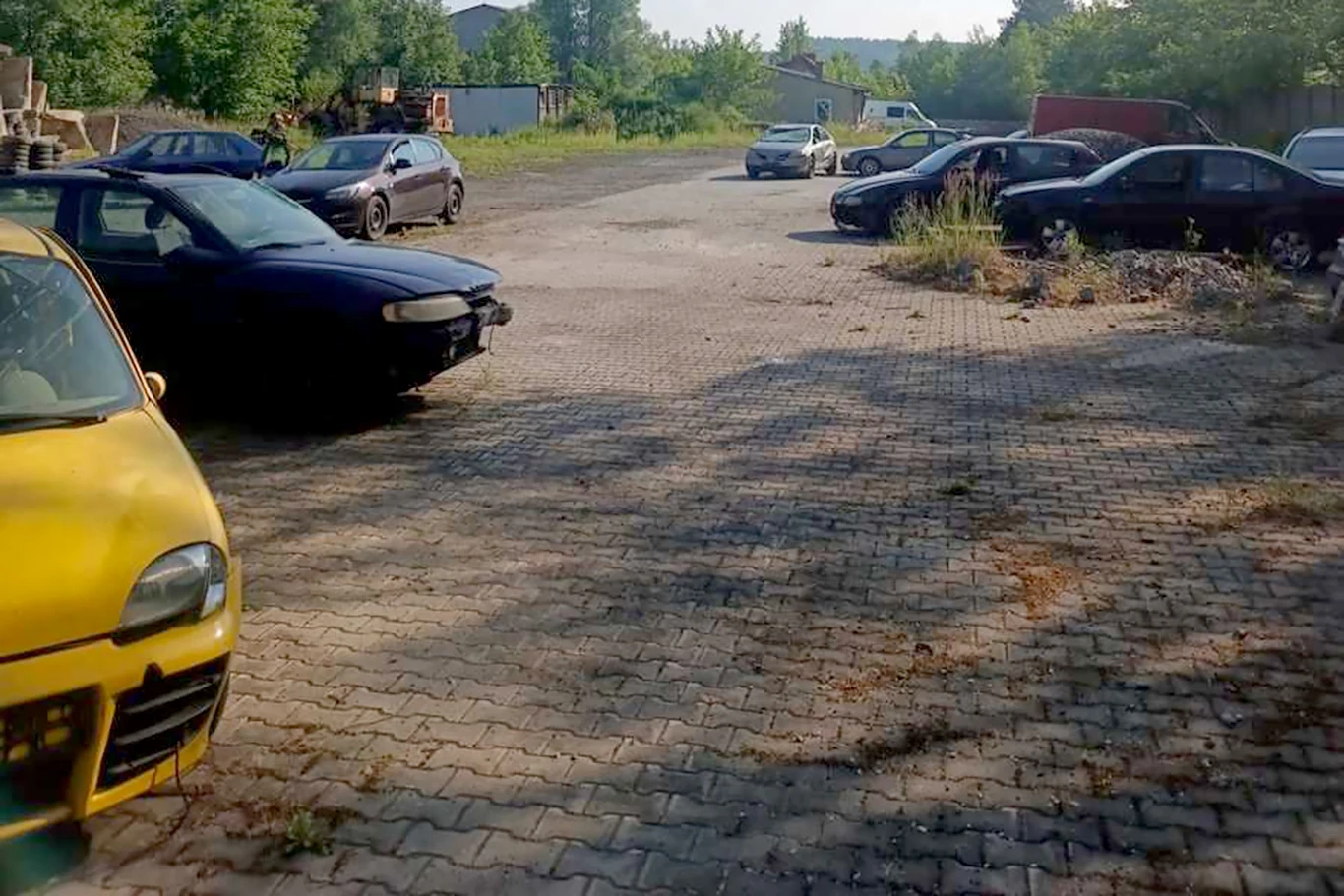 Policjanci odzyskali skradzione samochody. Złodziejom grozi 10 lat