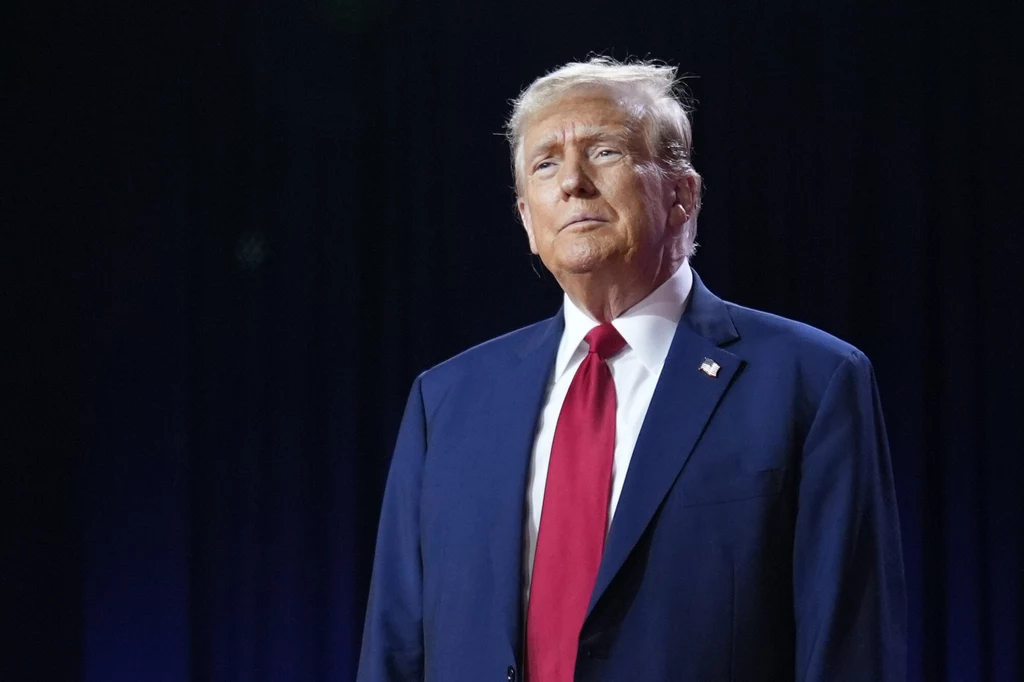 Donald Trump ma być gotów zaoferować Putinowi wstrzymanie rozszerzenia NATO i zmianę granic Ukrainy Donald Trump ma być gotów zaoferować Putinowi wstrzymanie rozszerzenia NATO i zmianę granic Ukrainy
