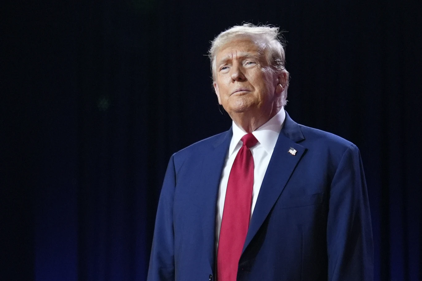 Donald Trump ma być gotów zaoferować Putinowi wstrzymanie rozszerzenia NATO i zmianę granic Ukrainy Donald Trump ma być gotów zaoferować Putinowi wstrzymanie rozszerzenia NATO i zmianę granic Ukrainy