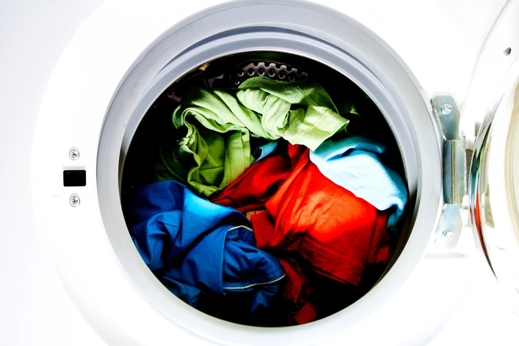 Niektóre pralki mają funkcje umożliwiające zmniejszenie zużycia do minimum