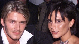 Victoria i David Beckhamowie ponownie założyli swoje ślubne stroje. Zdjęcie robi furorę