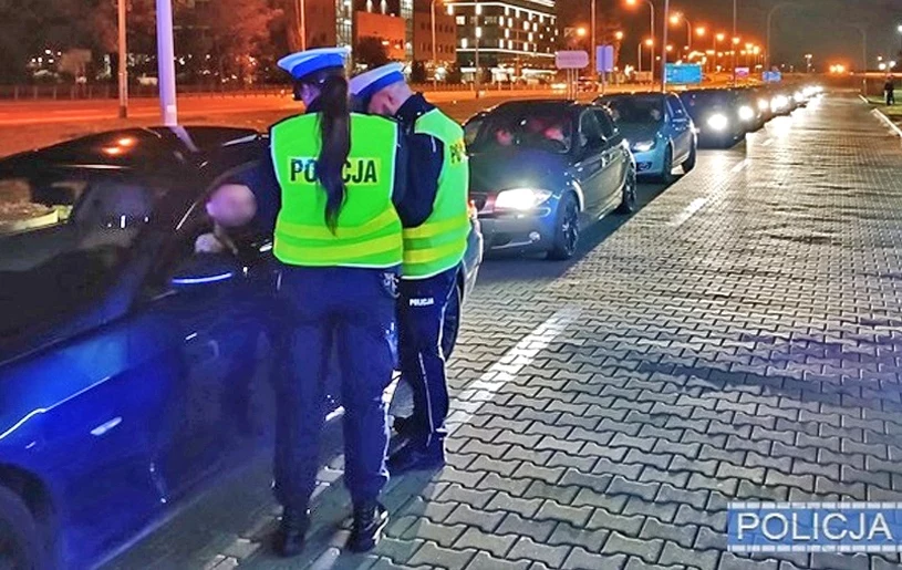 Policjanci skontrolowali 125 samochodów