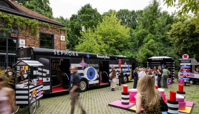 SEPHORA BeautyBus rusza w urodzinową trasę!