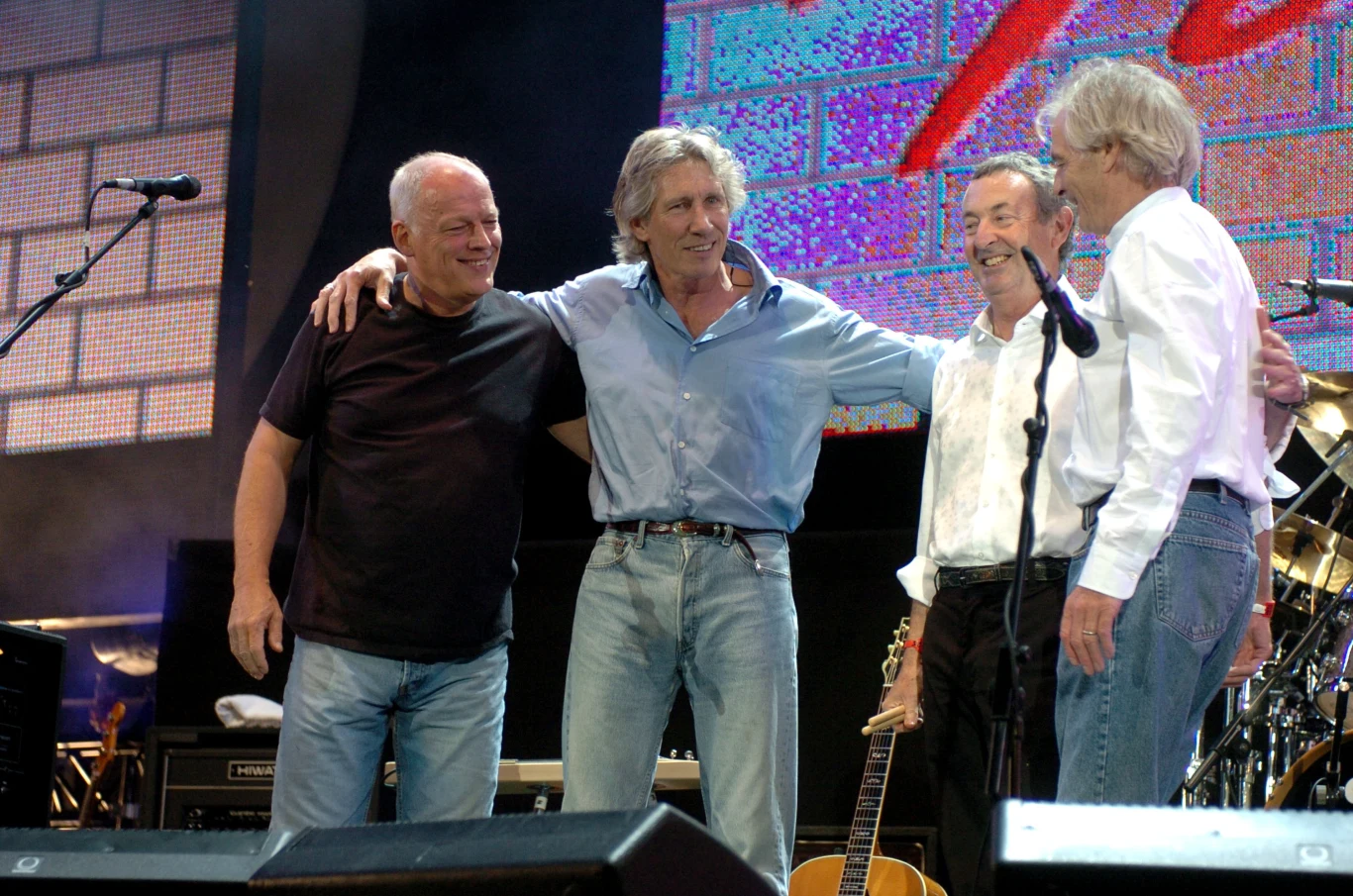 Pink Floyd podczas Live 8 w Londynie - od lewej: David Gilmour, Roger Waters, Nick Mason i Rick Wright