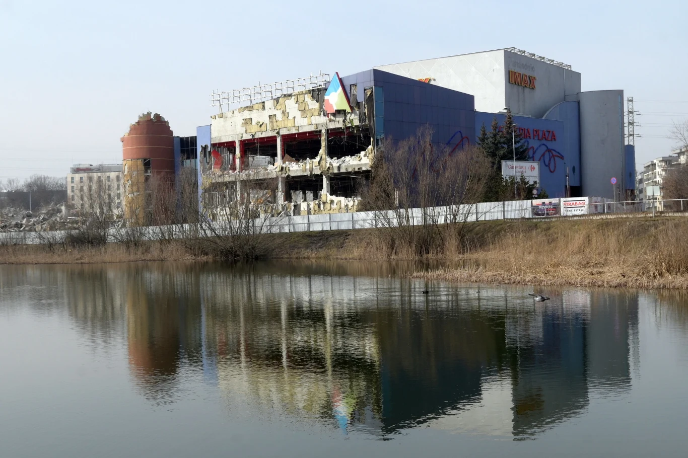 Wyburzanie Galerii Plaza w Krakowie Wyburzanie Galerii Plaza w Krakowie