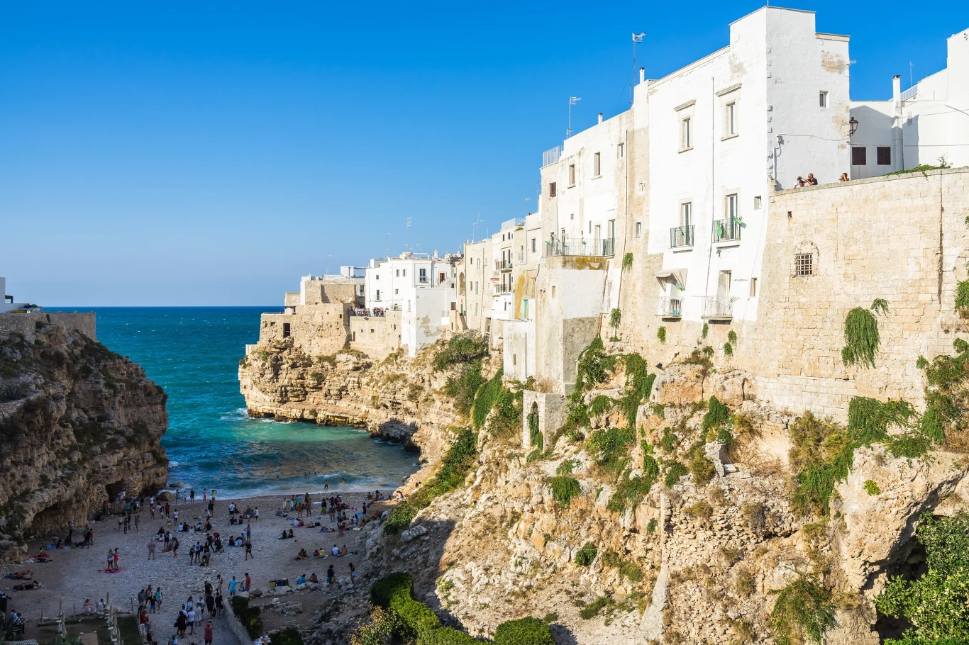 Polignano a mare, Apulia. Laguna morska w południowych Włoszech Polignano a mare, Apulia. Laguna morska w południowych Włoszech
