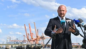 Jacek Siewiera w gdyńskim porcie mówił o bezpieczeństwie narodowym