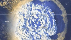 Wybuch wulkanu Tonga widziany z góry