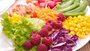 Tęczowe odżywianie to bomba witamin. Wystarczy dopasować kolory