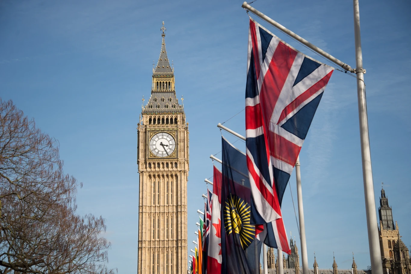 Politycy obstawili datę wyborów w Wielkiej Brytanii. Partie wycofały swoje poparcie Politycy obstawili datę wyborów w Wielkiej Brytanii. Partie wycofały swoje poparcie