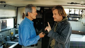 Clint Eastwood i Jeff Daniels w filmie "Krwawa profesja"