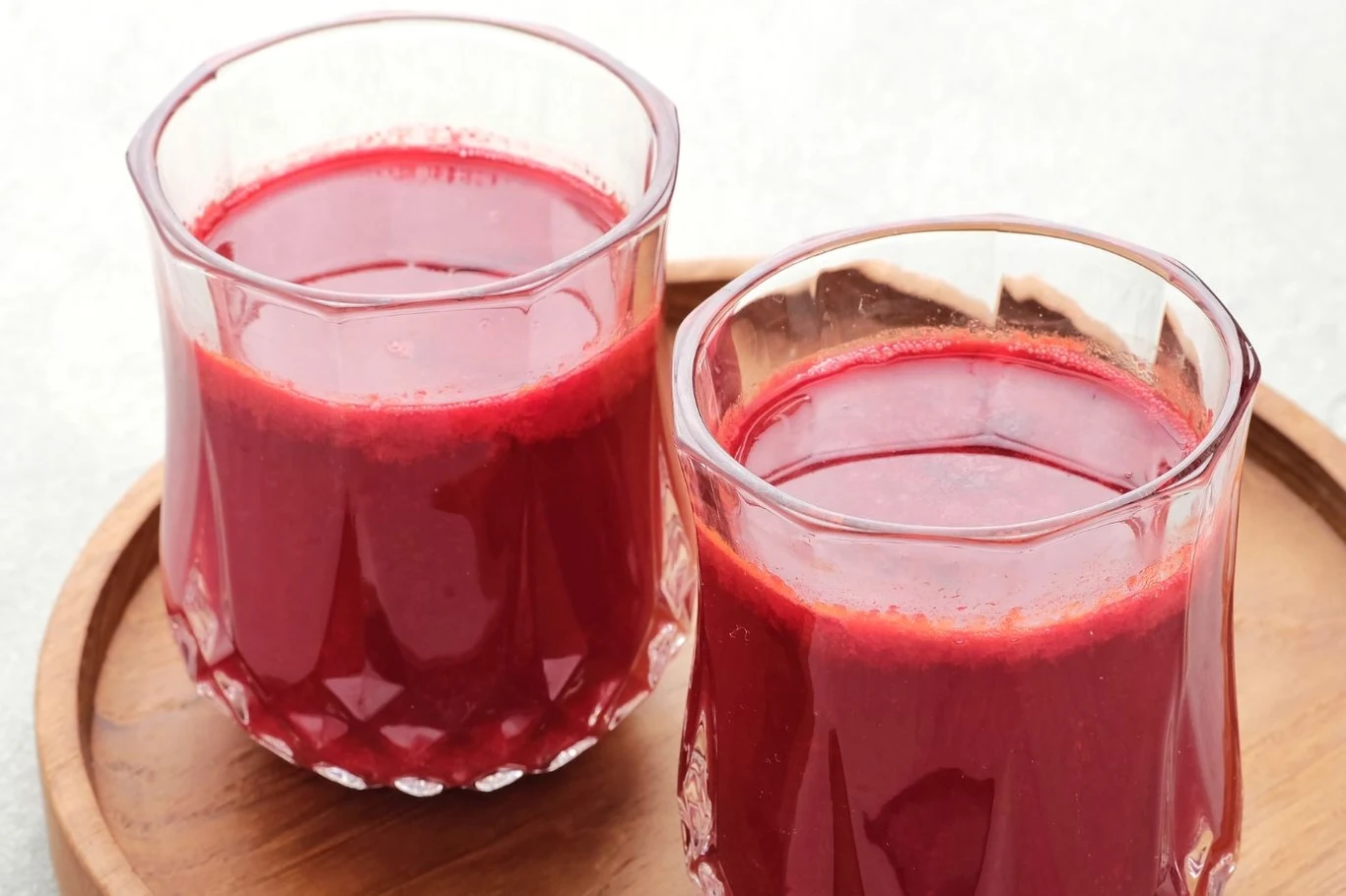 Sok grejpfrutowo-buraczany z imbirem nie tylko nawadnia, ale też oczyszcza organizm