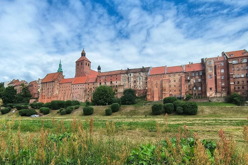 Bulwary Nadwiślańskie to jedno z najlepszych miejsc do podziwiania zabytkowej zabudowy Grudziądza