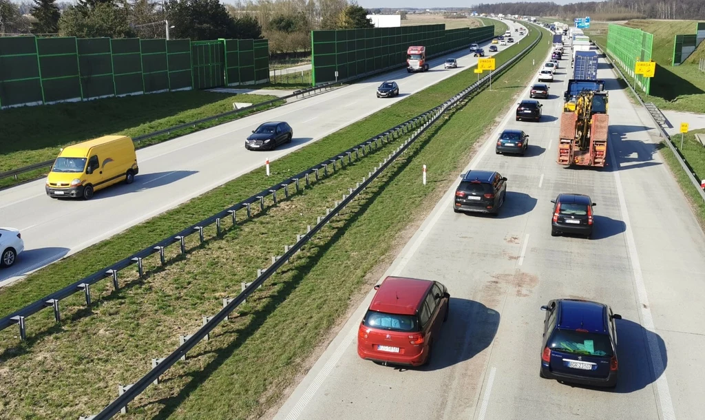 Jaki jest prawidłowy odstęp między pojazdami na autostradzie?