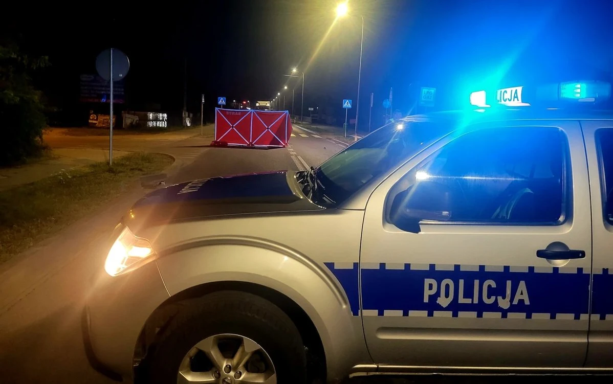 Policja poszukuje kierującego autem, który nie udzielił pomocy 61-latce Policja poszukuje kierującego autem, który nie udzielił pomocy 61-latce
