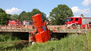 Wypadek kombajnu w Starych Kolniach