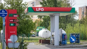 LPG jesienią mocno podrożeje. Tak tani jak w czasie pandemii najpewniej nigdy już nie będzie. Na zdj. stacja paliw w połowie 2020 roku