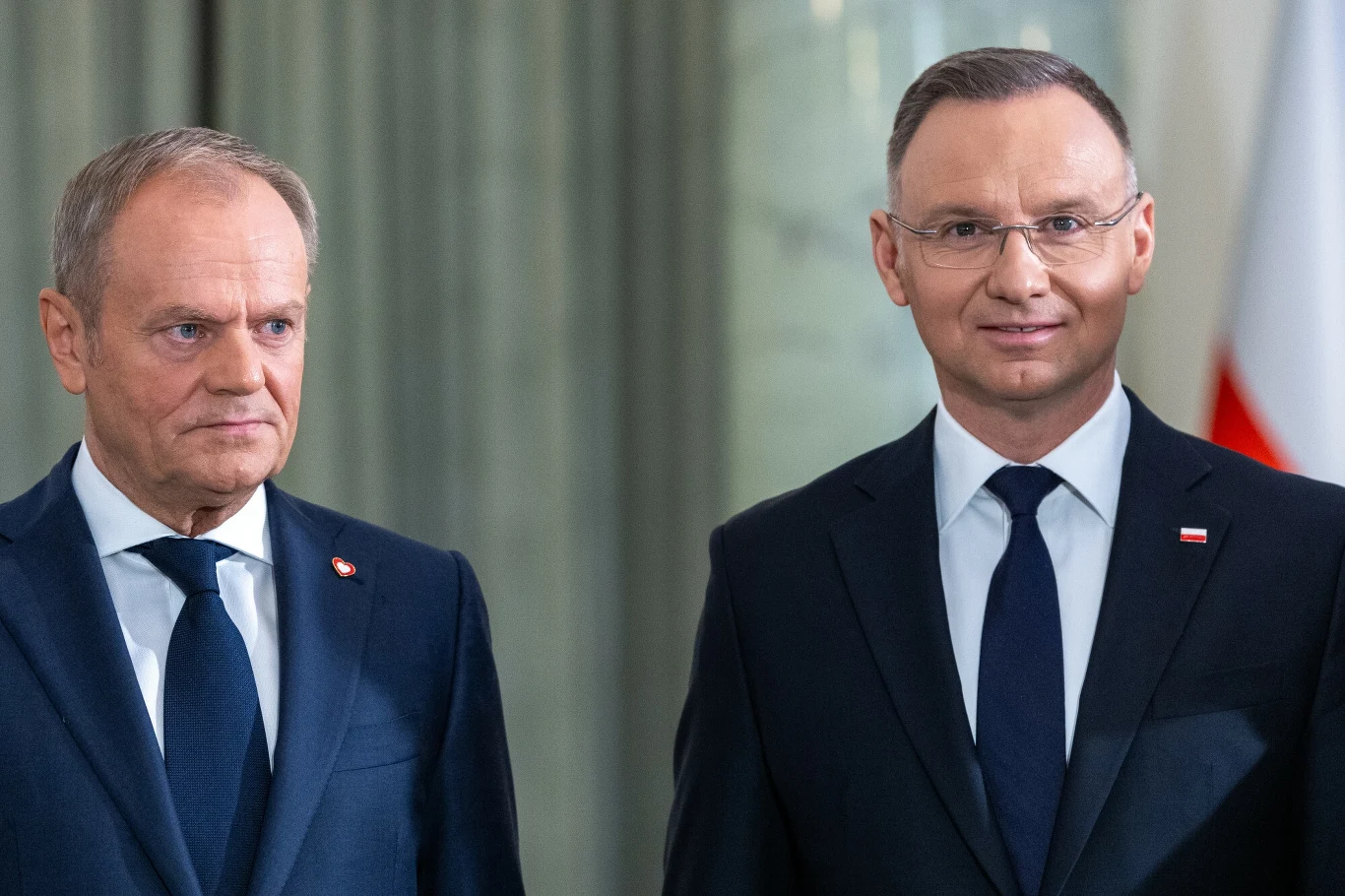 Donald Tusk zadeklarował, że jego obóz opowie się za wprowadzeniem związków partnerskich i depenalizacją aborcji Donald Tusk zadeklarował, że jego obóz opowie się za wprowadzeniem związków partnerskich i depenalizacją aborcji