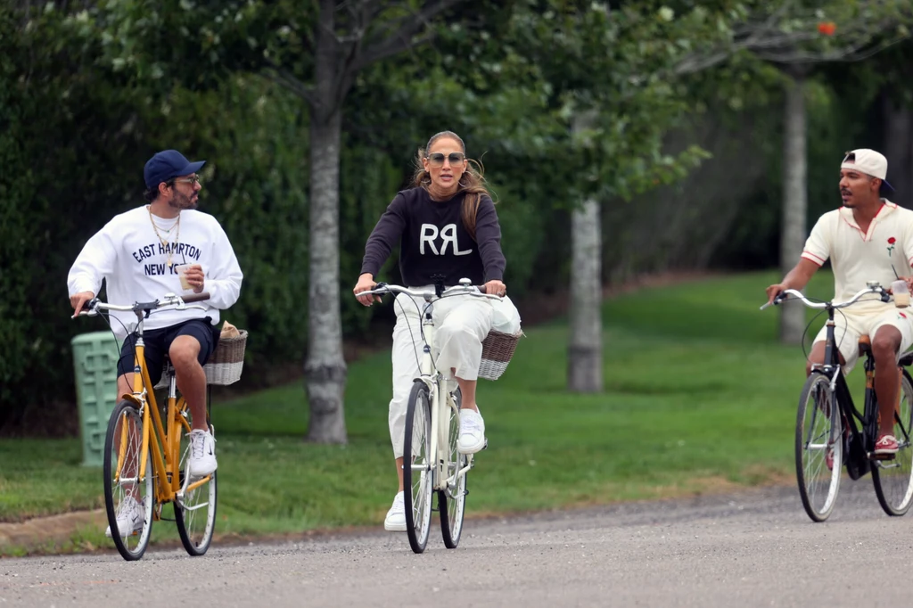 Jennifer Lopez na wycieczce rowerowej 