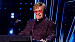 Szokujący skandal z Eltonem Johnem! Wszystko przez brak toalety