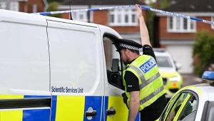 Policja podczas czynności w Bushey