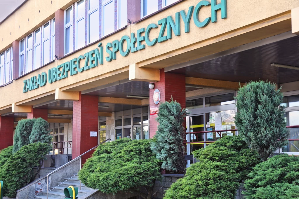 ZUS wypłaci trzynastki jeszcze przed Wielkanocą. Zdjęcie ilustracyjne. 