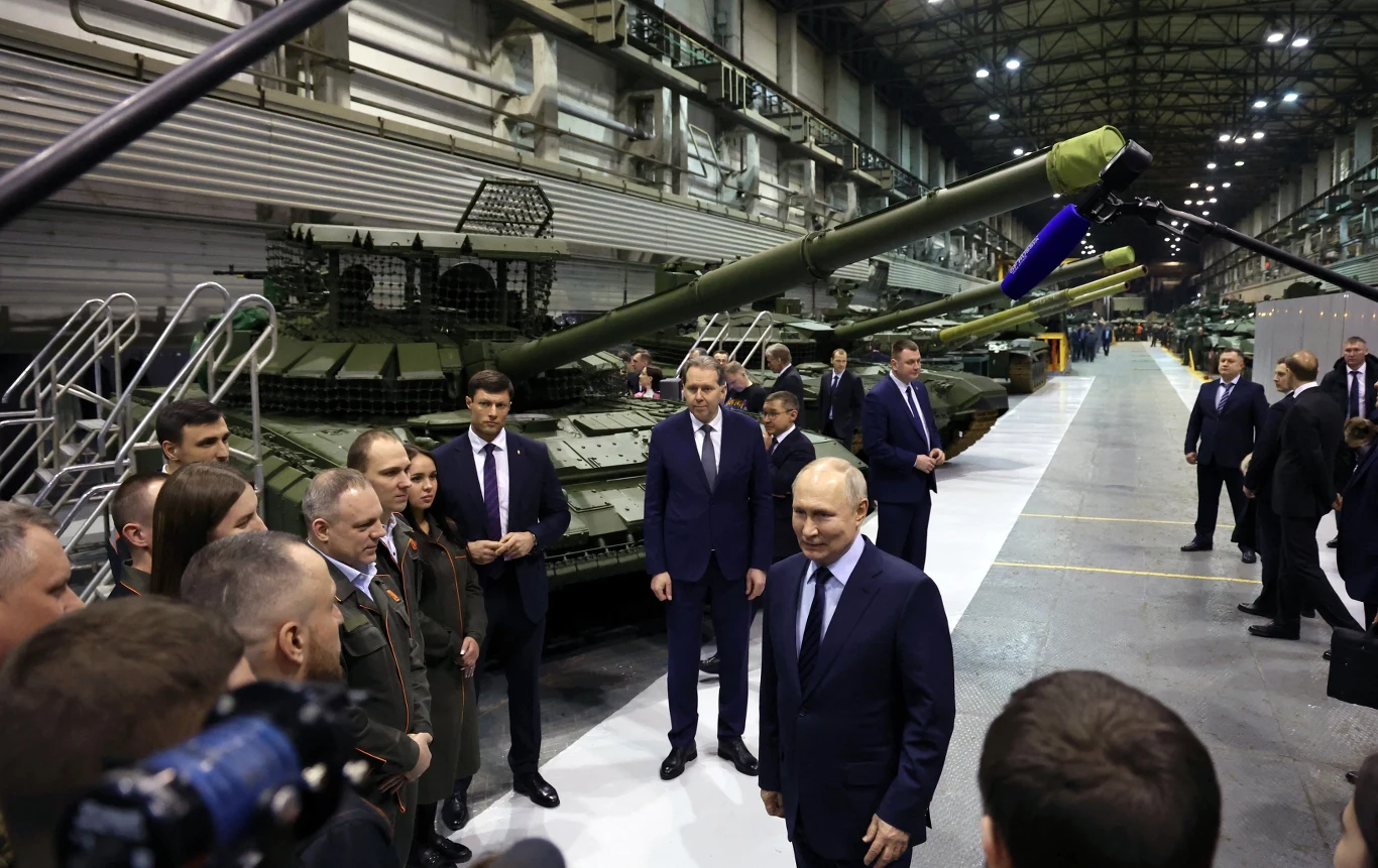 Władimir Putin w fabryce czołgów Urałwagonzawod Władimir Putin w fabryce czołgów Urałwagonzawod