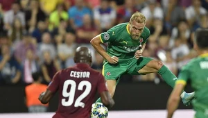 Polski klub sięga po holenderskiego napastnika. Prawie sto goli na koncie