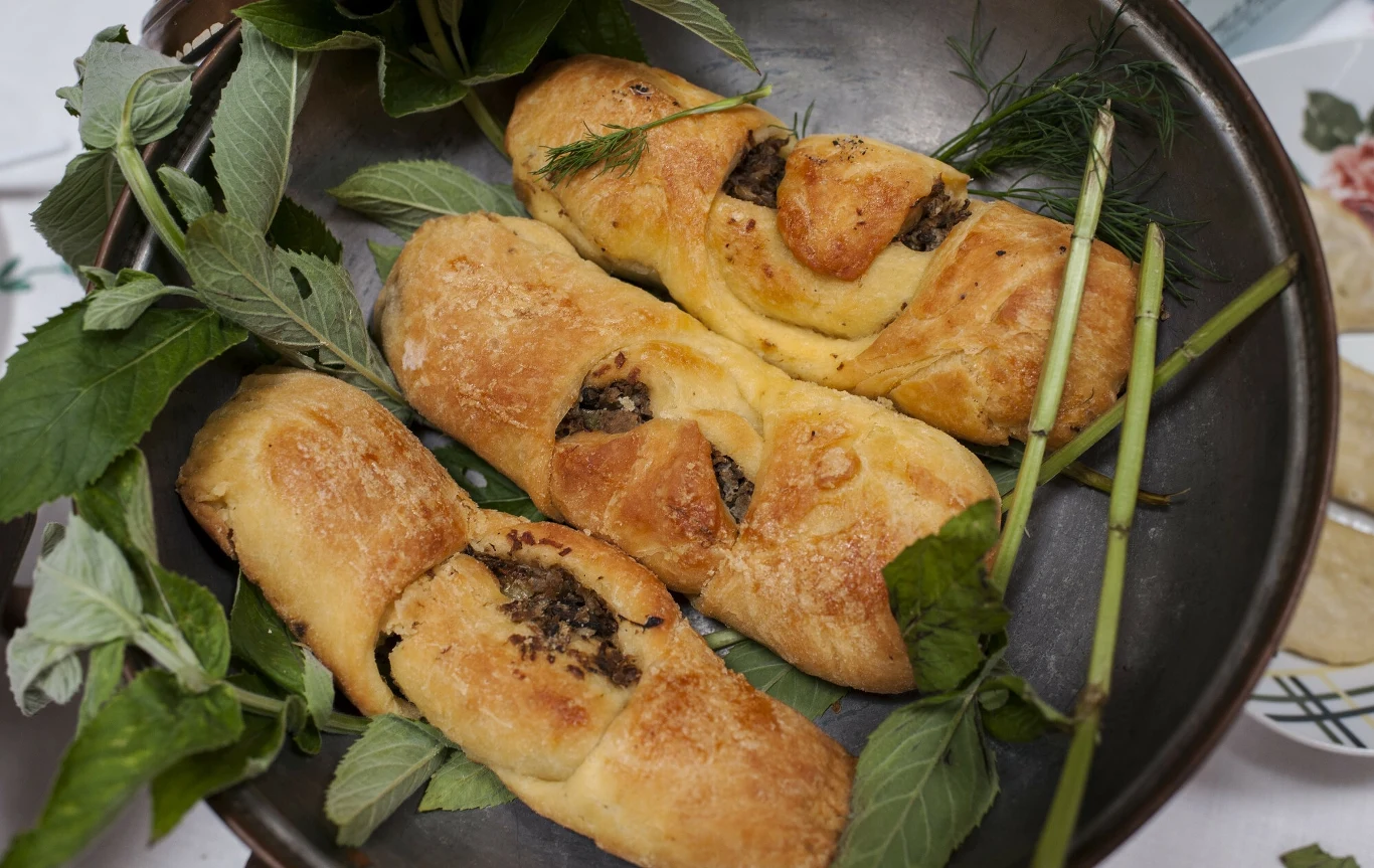 Knysze to bieszczadzkie pierogi, które podaje się z różnymi farszami