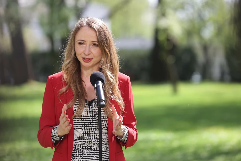 Agnieszka Dziemianowicz-Bąk zleciła prace przygotowawcze mające na celu uregulowanie pracy w wysokich temperaturach