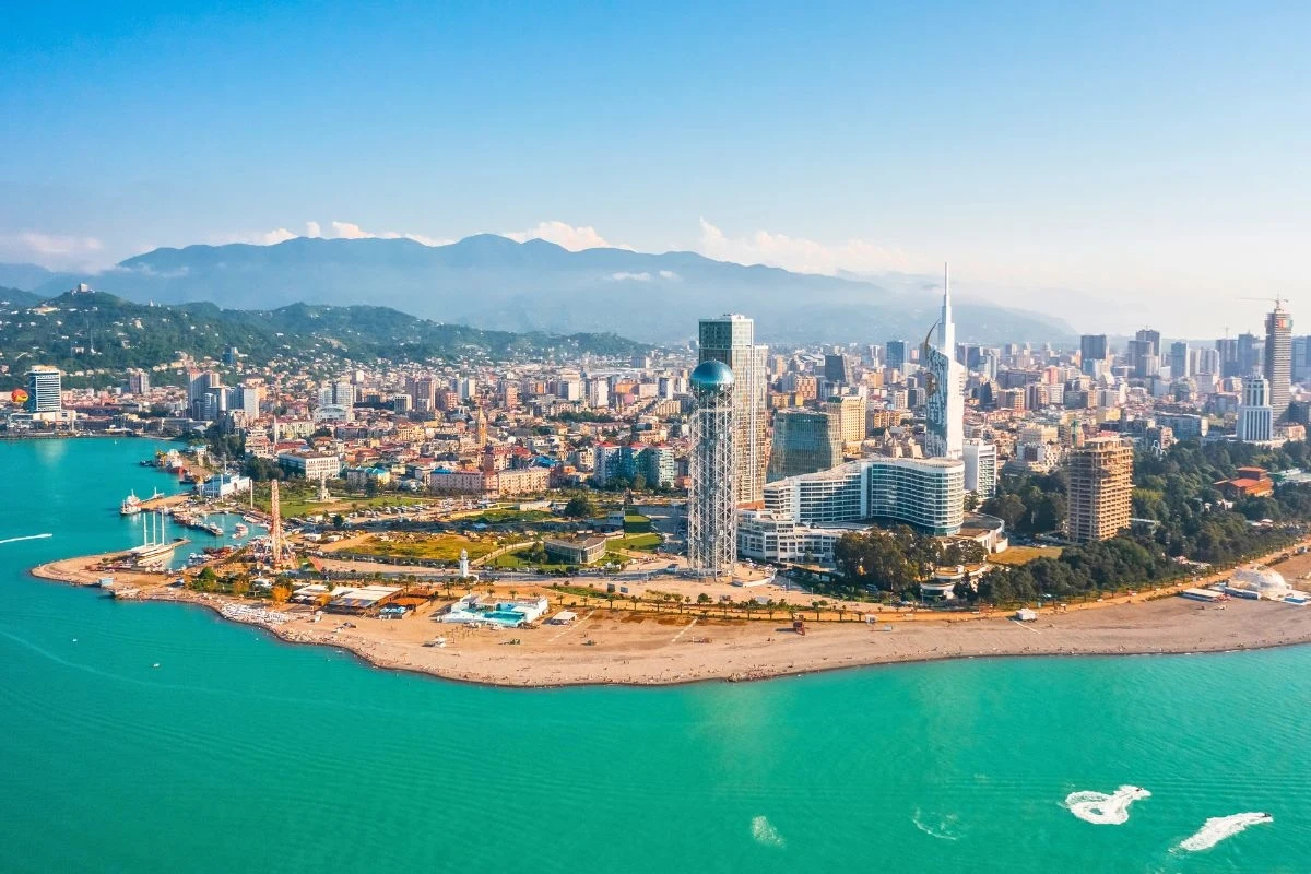 Nie bez powodu gruzińskie Batumi nazywane jest "małym Dubajem" Nie bez powodu gruzińskie Batumi nazywane jest "małym Dubajem"