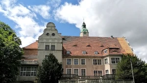 Zabytkowy zamek szuka inwestora. Cena wywoławcza to 2 mln zł. Źródło: Google Maps @Cornelius Rottacker