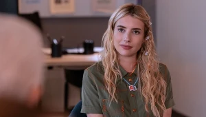 "Nowa w kosmosie": Absurdalna komedia, którą lepiej omijać [recenzja]