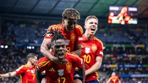 Nico Williams świętuje gola zdobytego w finale Euro 2024