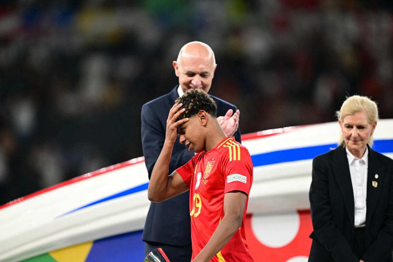 Lamine Yamal nie do końca dowierza w to co się stało - Hiszpania mistrzem Europy! Lamine Yamal nie do końca dowierza w to co się stało - Hiszpania mistrzem Europy!