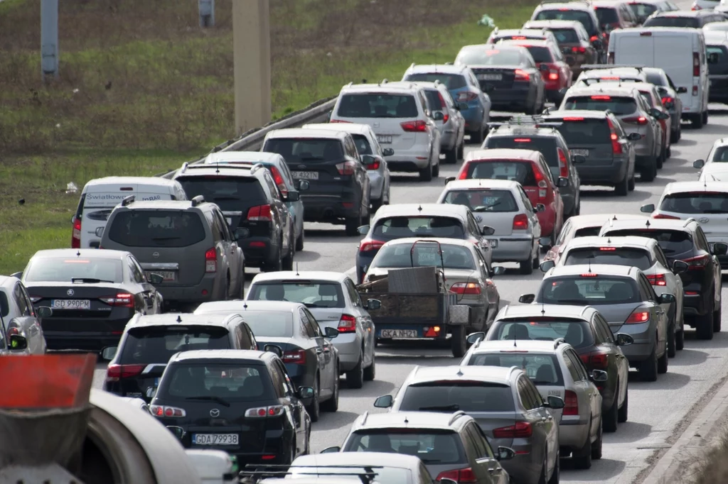 60-latka sześć razy w ciągu miesiąca przekroczyła prędkość na drodze objętej odcinkowym pomiarem prędkości.