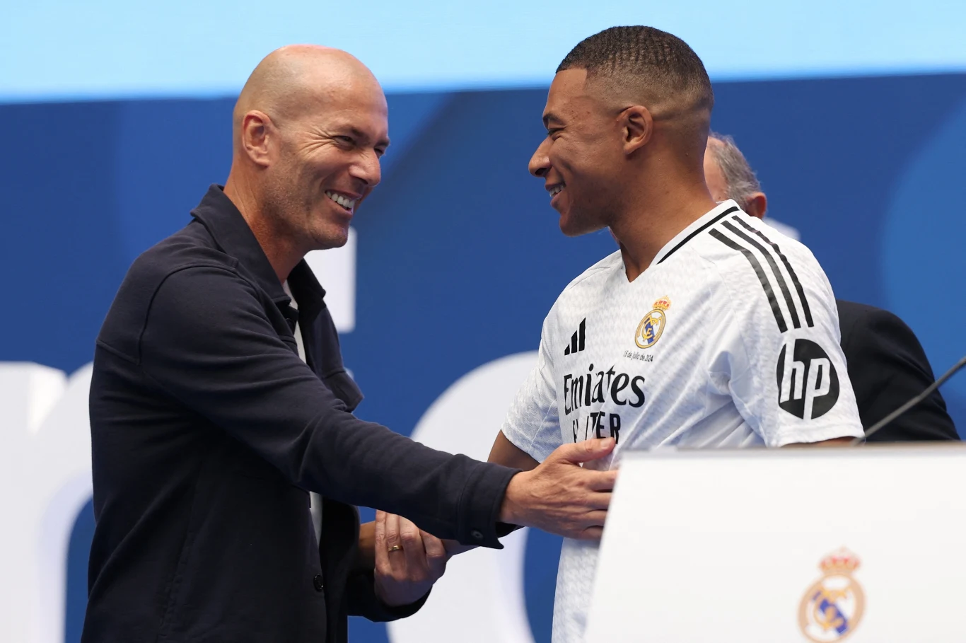 Zinedine Zidane i Kylian Mbappe Zinedine Zidane i Kylian Mbappe