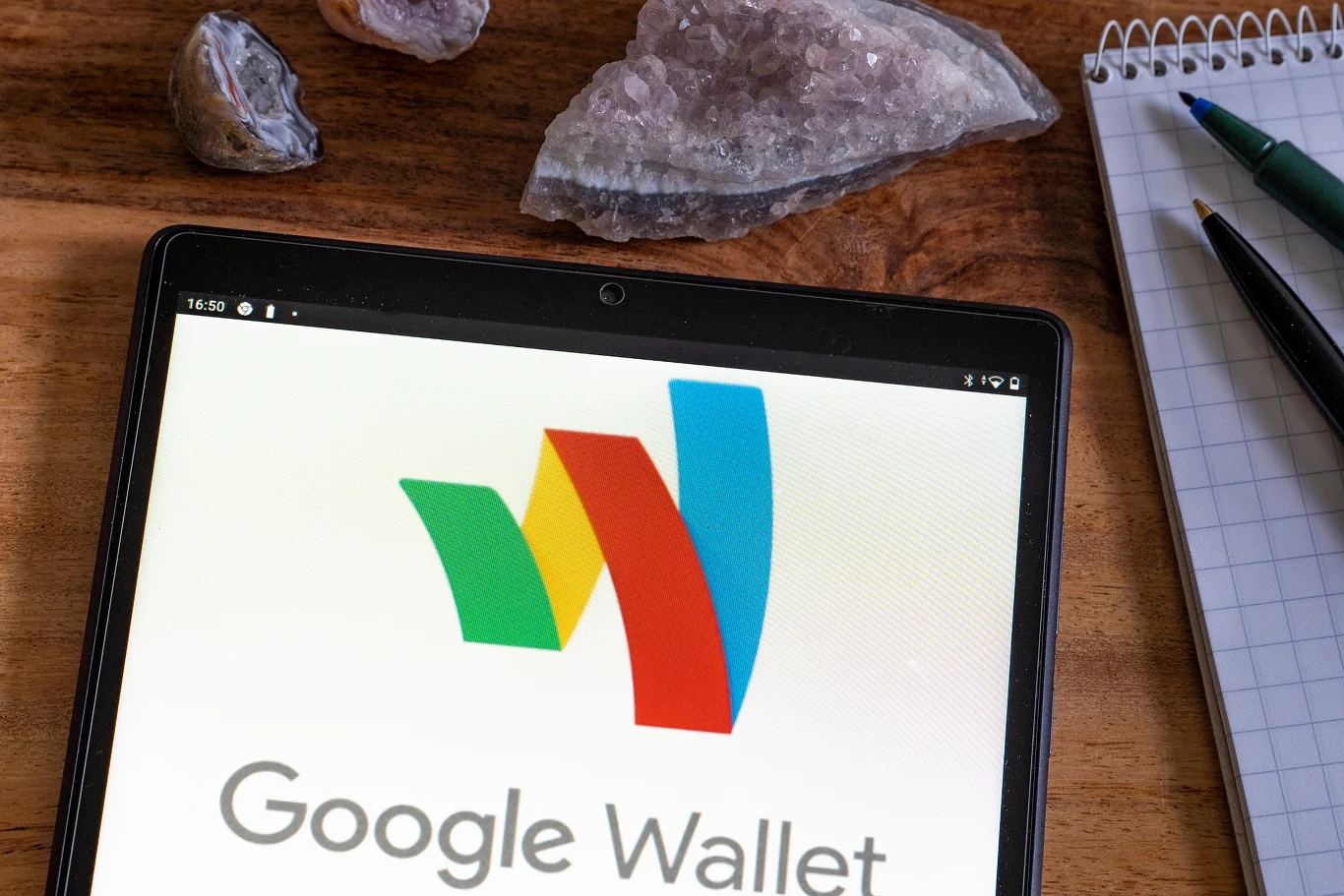 Rozwiązanie stanowi w zasadzie rozszerzenie aplikacji Google Wallet.