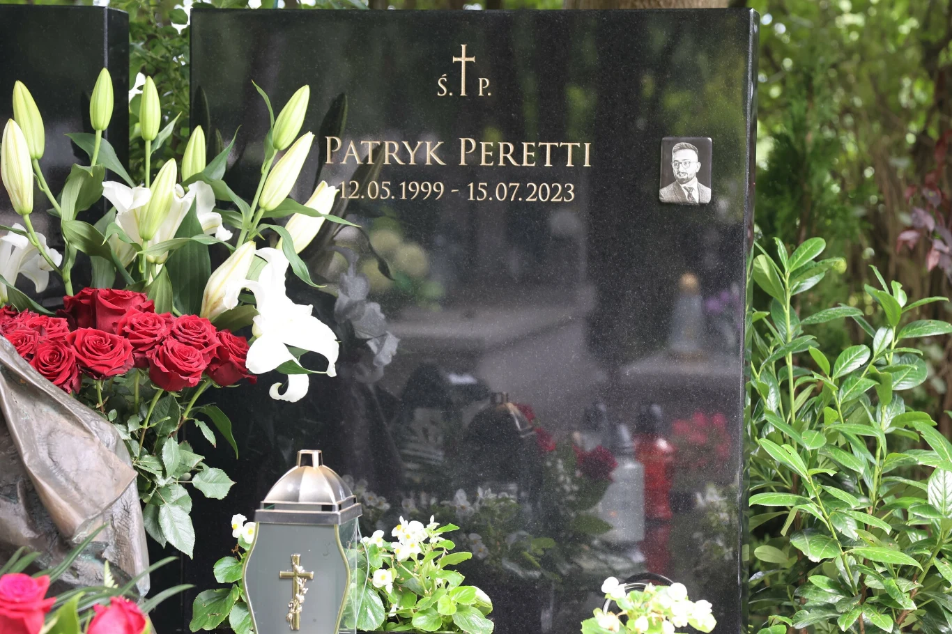 Tak wygląda dziś górb syna Sywlii Peretti