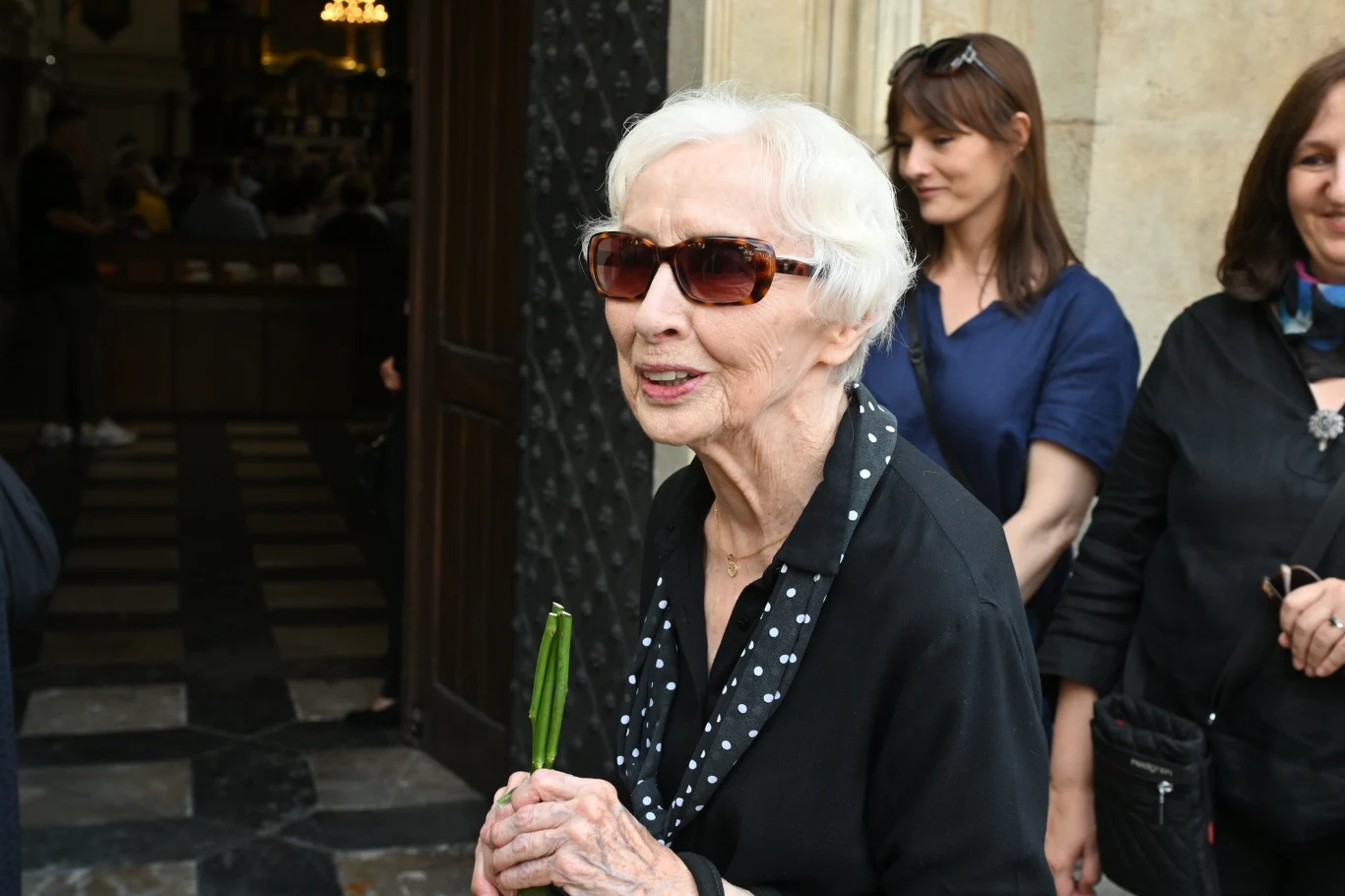 Anna Polony na pogrzebie Jerzego Stuhra