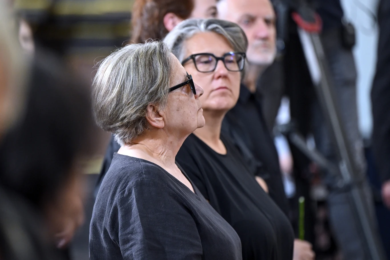 Kasia Adamik i Agnieszka Holland na pogrzebie Jerzego Stuhra